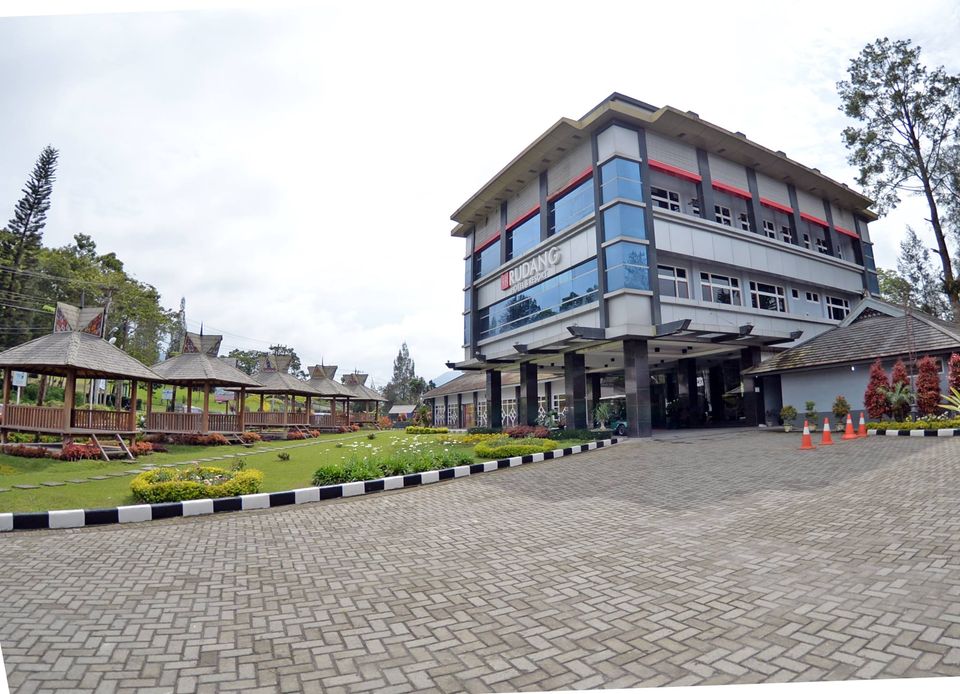 Rudang Hotel Berastagi