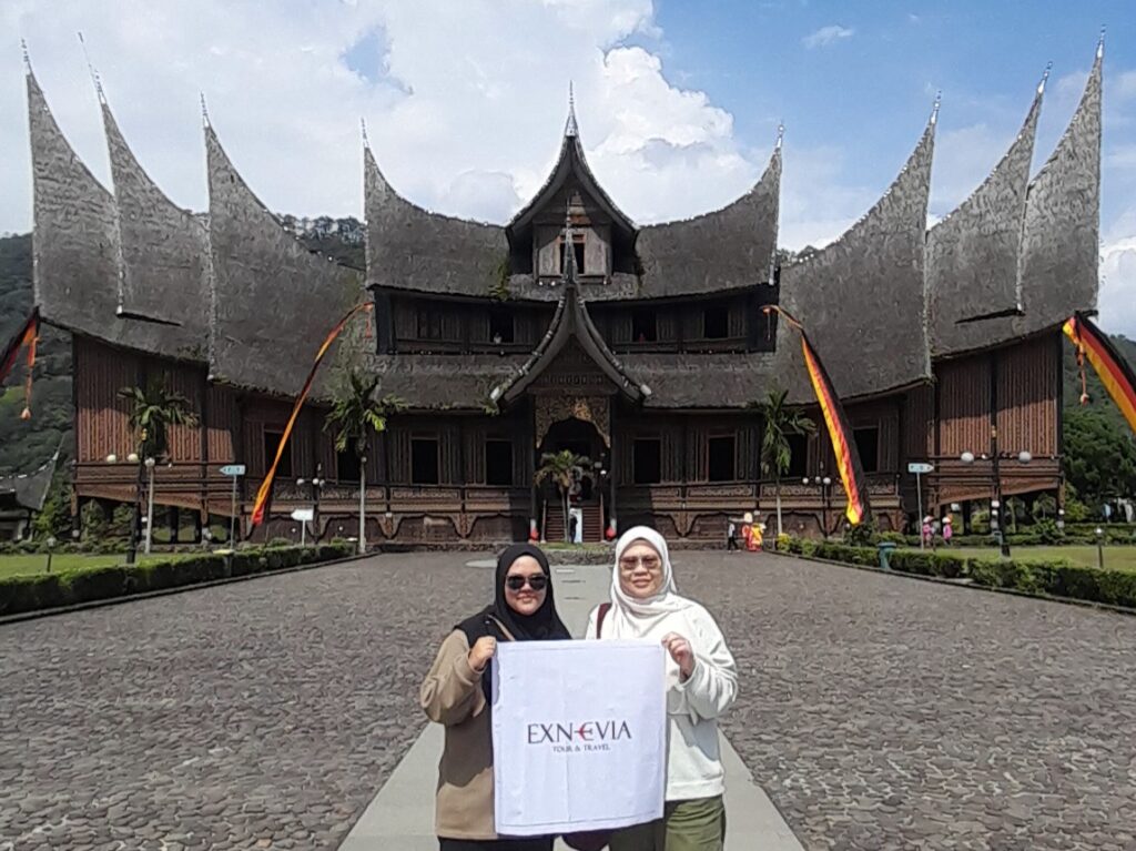 Paket Wisata Padang
