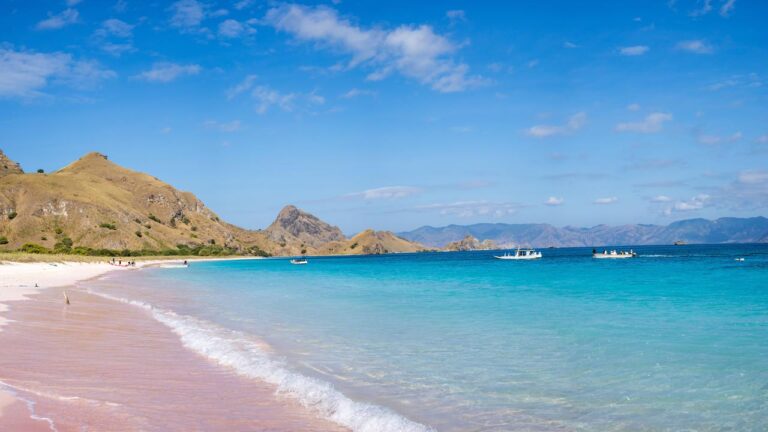 8 Tempat Wisata di Lombok Yang Wajib Kamu Kunjungi